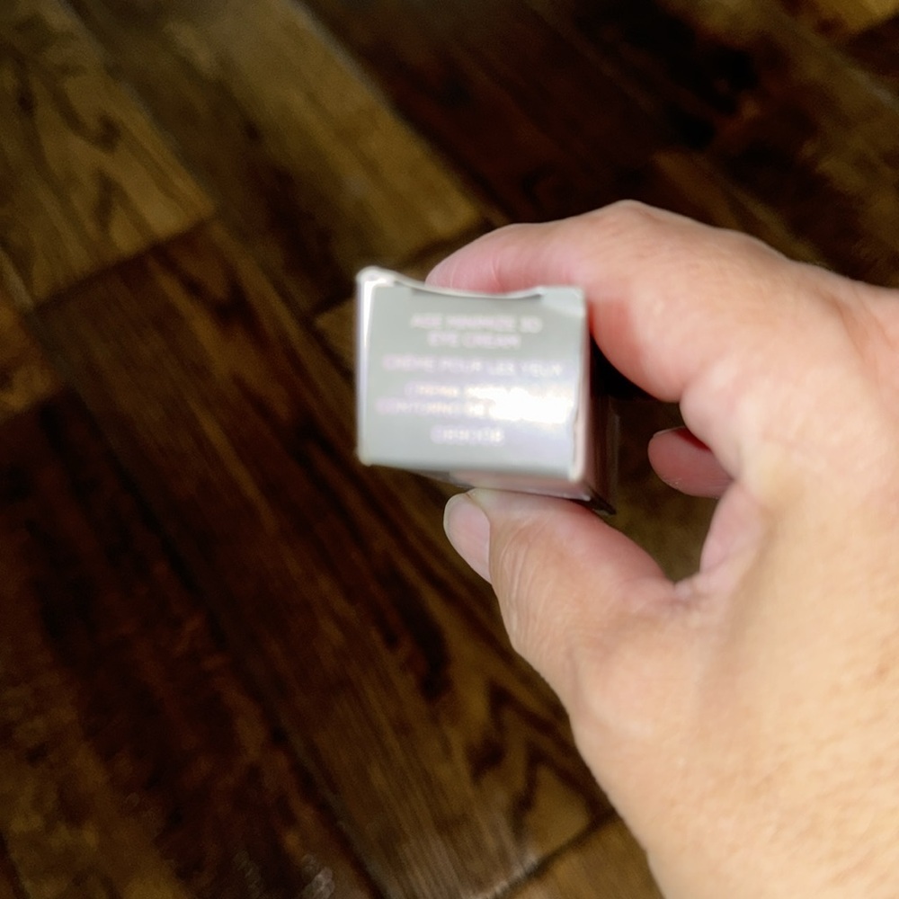 NWT Mary Kay TimeWise Eye Cream - Soft Pink Size .5 OZ - Picture 7 of 7